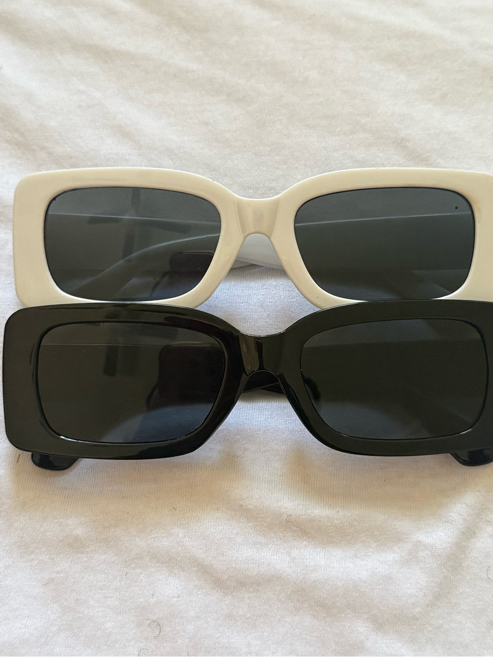 Old Navy Rectangular Sunglasses - Black & White
